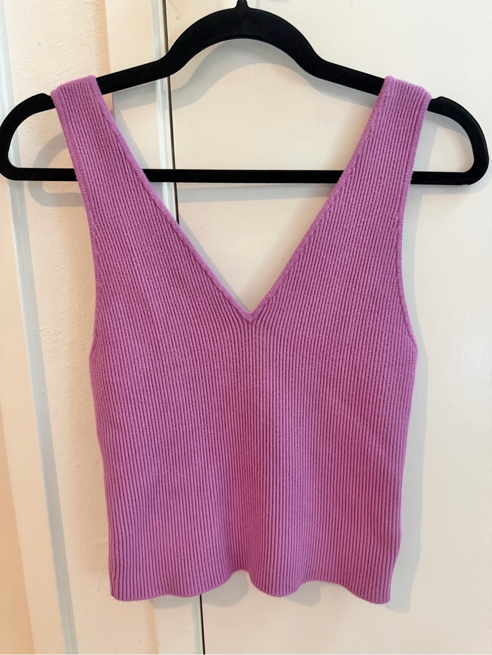 Abercrombie Ribbed V-Neck Tank Top